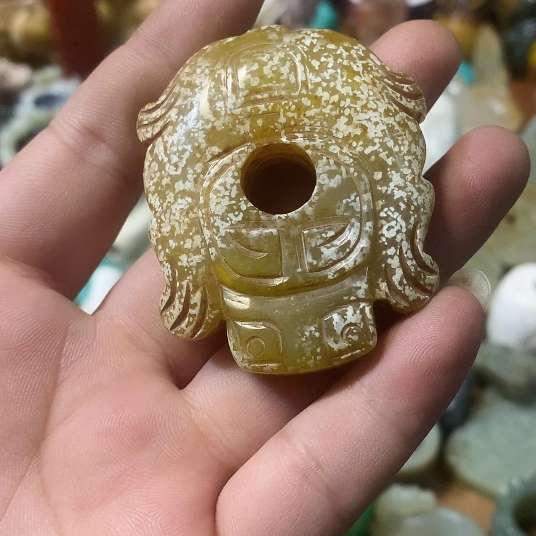 和田玉（糖玉）未镶嵌挂件