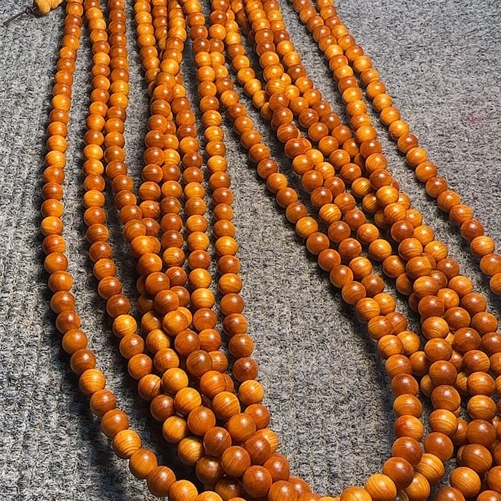 柏木（崖柏）全陈化老料把件串0.8发一条