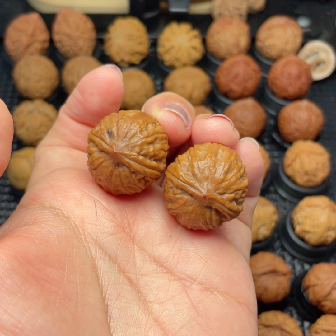 【闪购商品】把件文玩核桃西瓜球