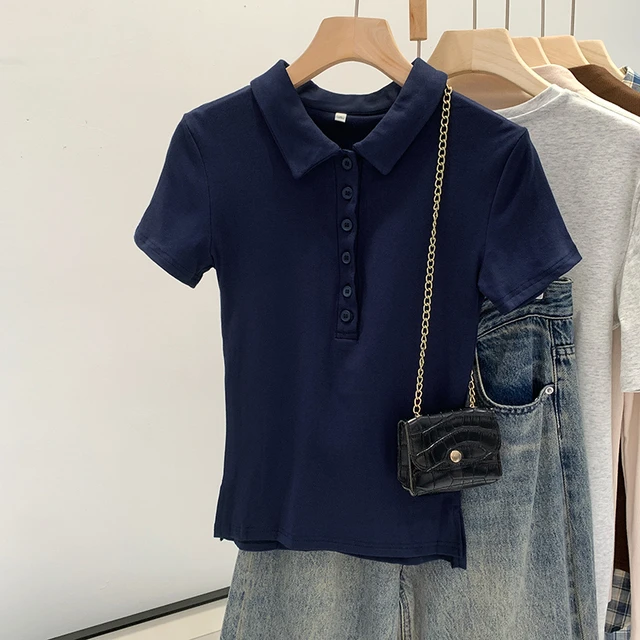 今年流行的漂亮翻领半排扣短袖T恤女夏新款设计感小众正肩衫