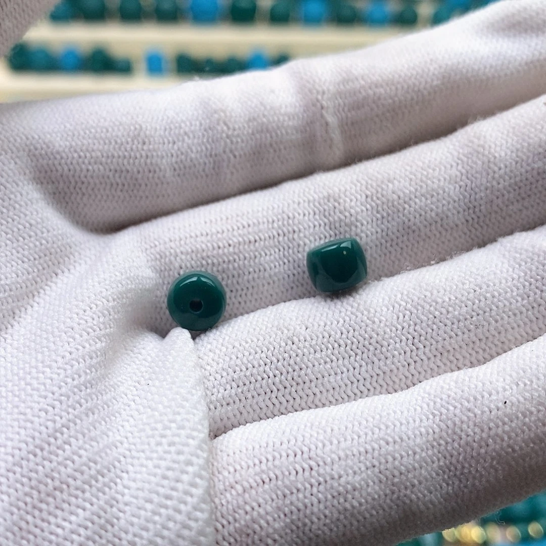 琉璃颈饰大*萝科技平替油绿色7mm直切老邢一对