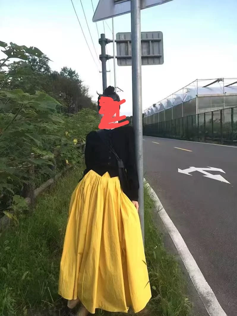 复古韩系气质甜美风设计感圆领单排扣长袖上衣搭黄色显瘦套装
