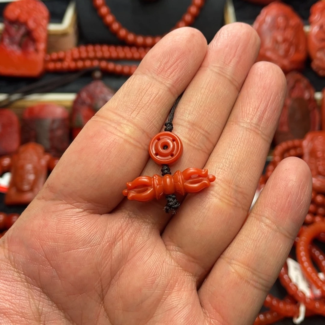 讷***行南红玛瑙未镶嵌颈饰