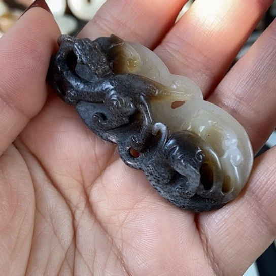 和田玉未镶嵌挂件