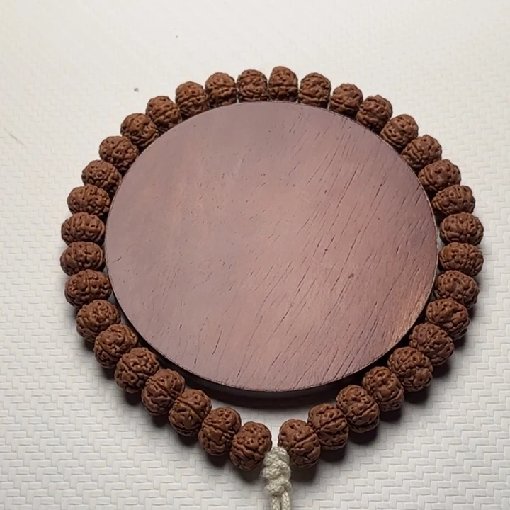 金刚菩提吊坠10+老树王手持