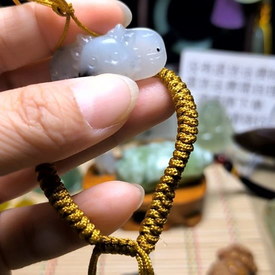 用***9蛇纹石玉未镶嵌颈饰