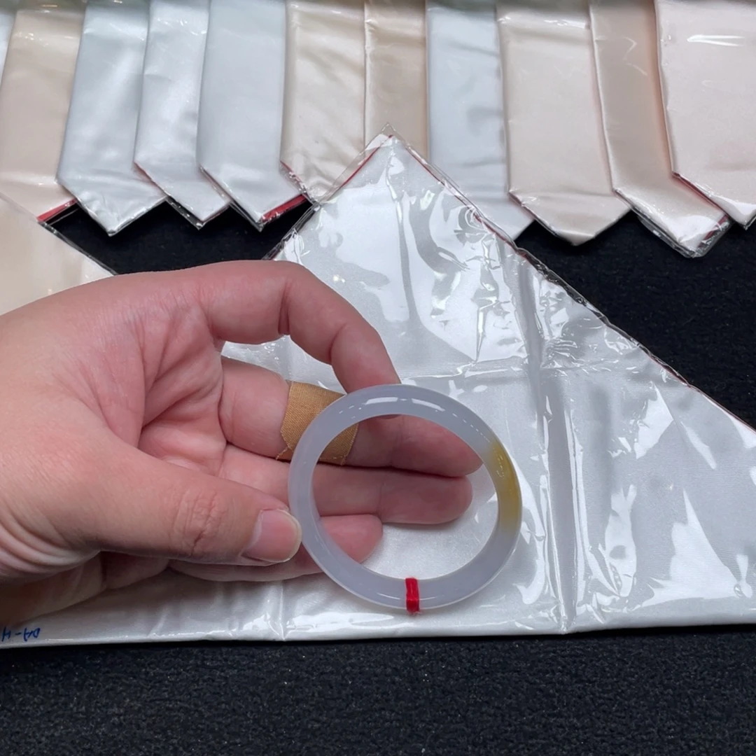 翡翠未镶嵌手镯54.2贵妃