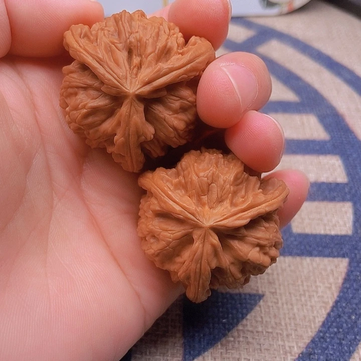 吊坠文玩核桃云**里三棱