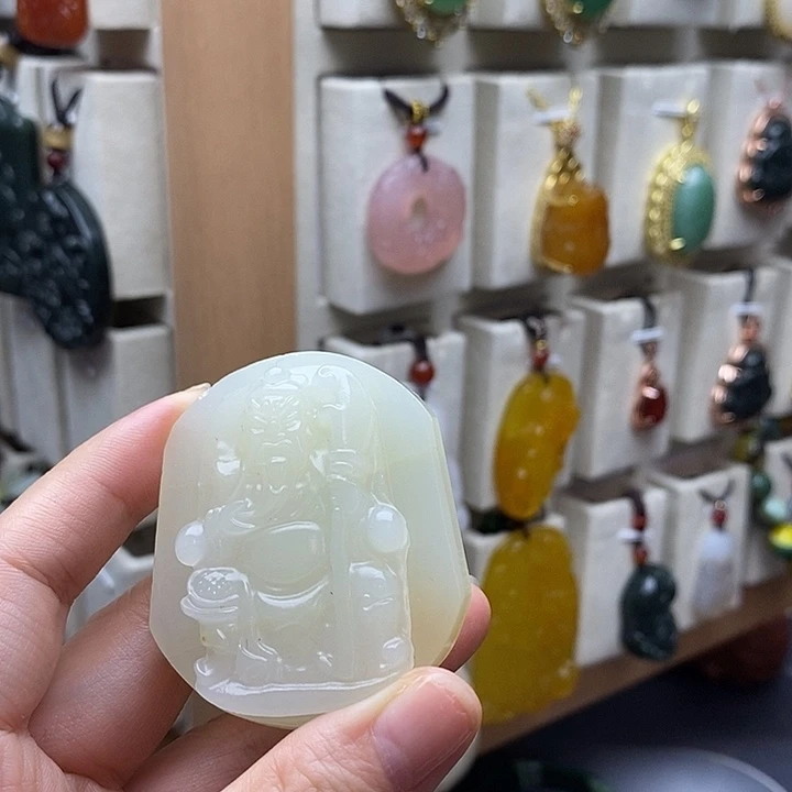 石英质玉未镶嵌珠宝奇石