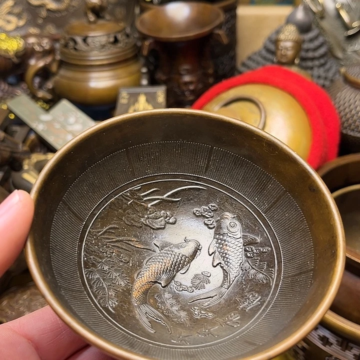 精美铜器批发档口