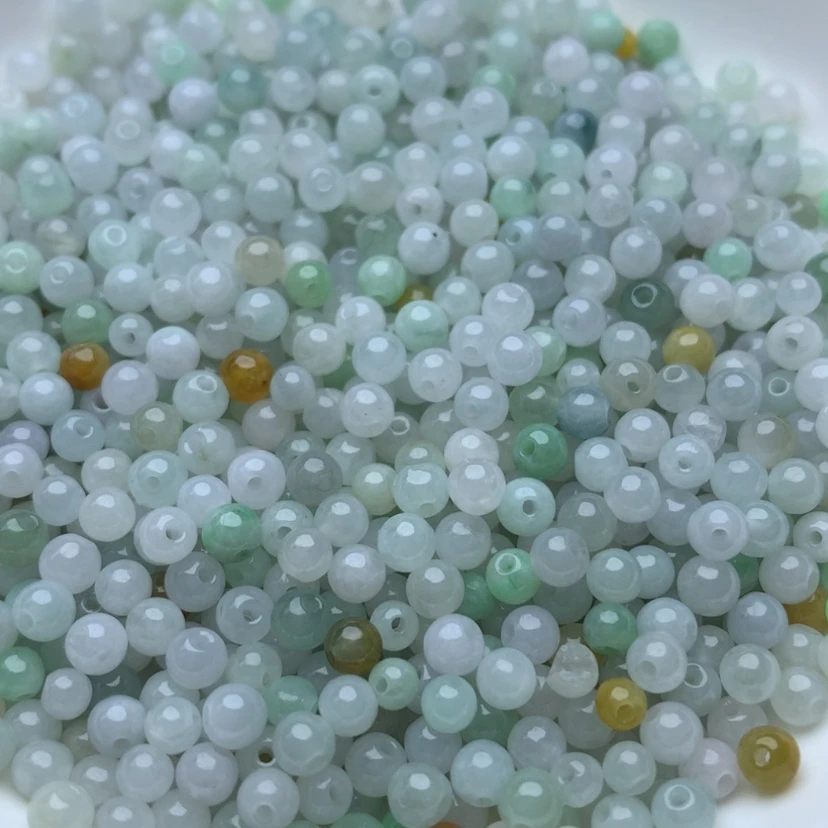 【闪购商品】翡翠手链未镶嵌卡3.8冰绿白100颗