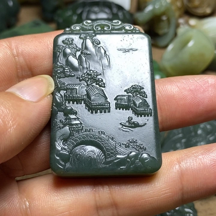 和田玉未镶嵌颈饰