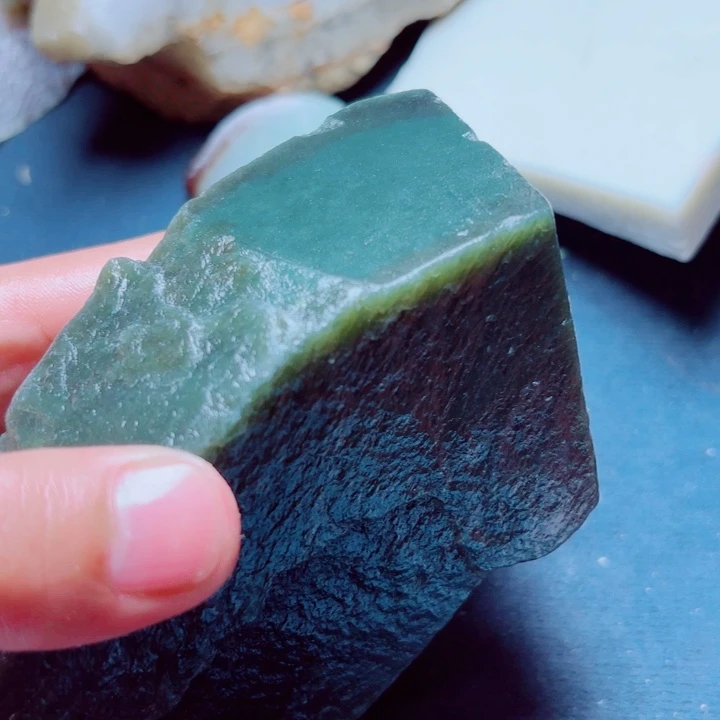 和田玉未镶嵌珠宝奇石