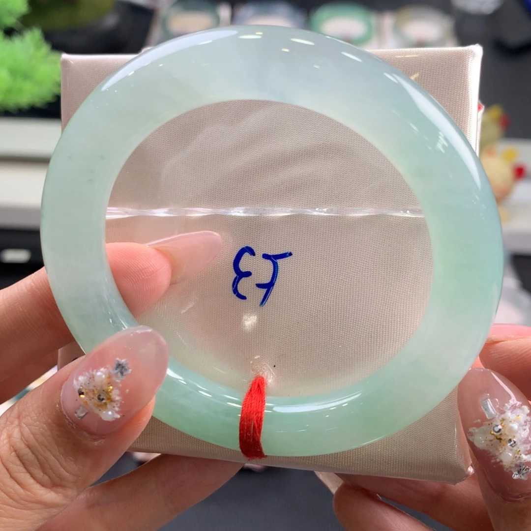 翡翠未镶嵌手镯20号53圆条冰甜绿