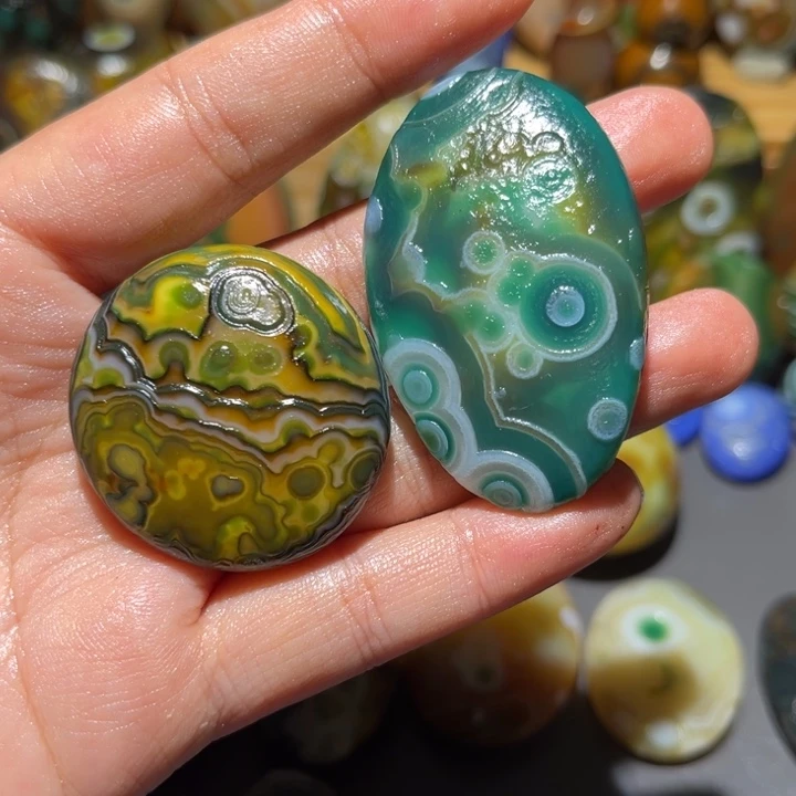 小***豆玛瑙/玉髓未镶嵌颈饰