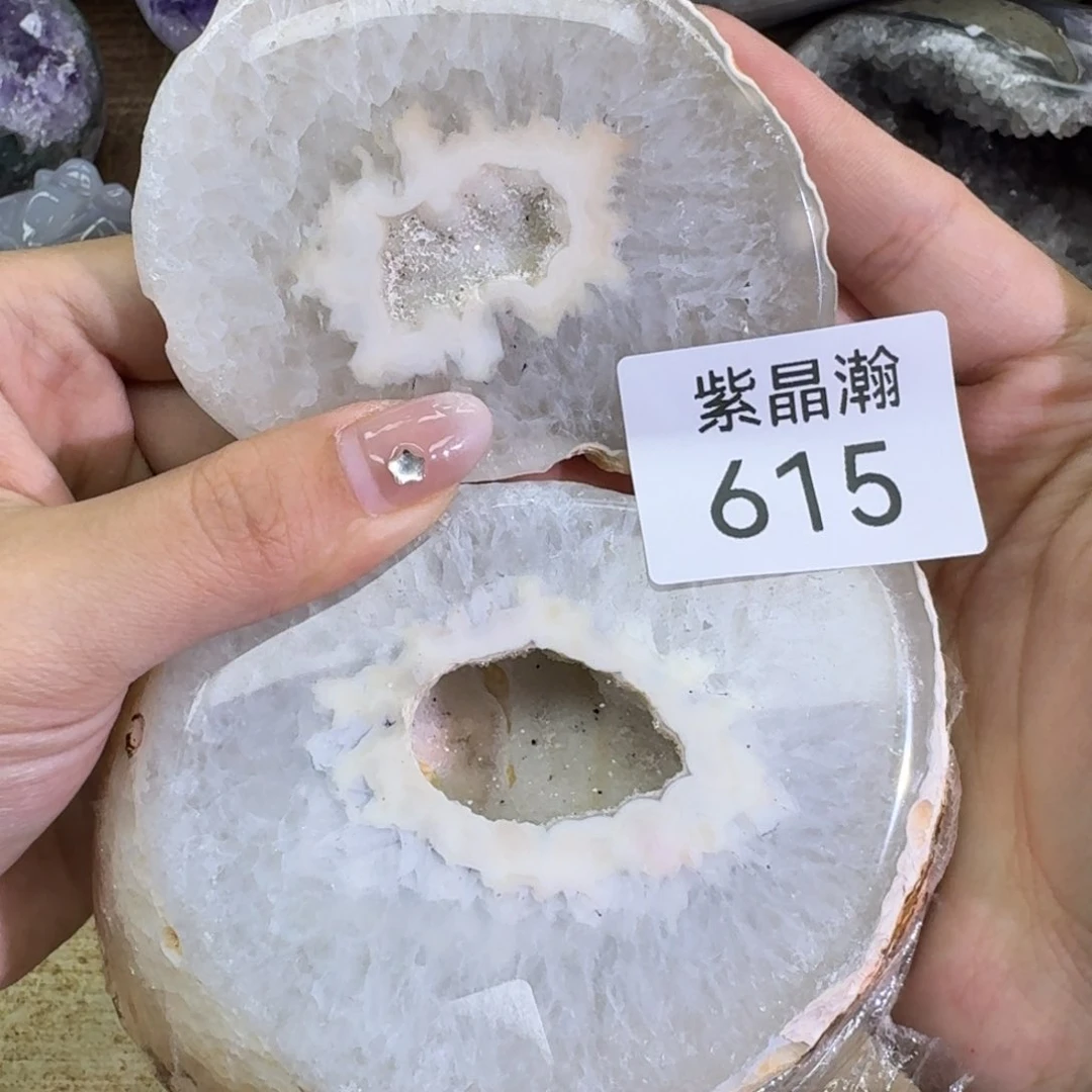 未镶嵌水晶大型摆件（非配饰）