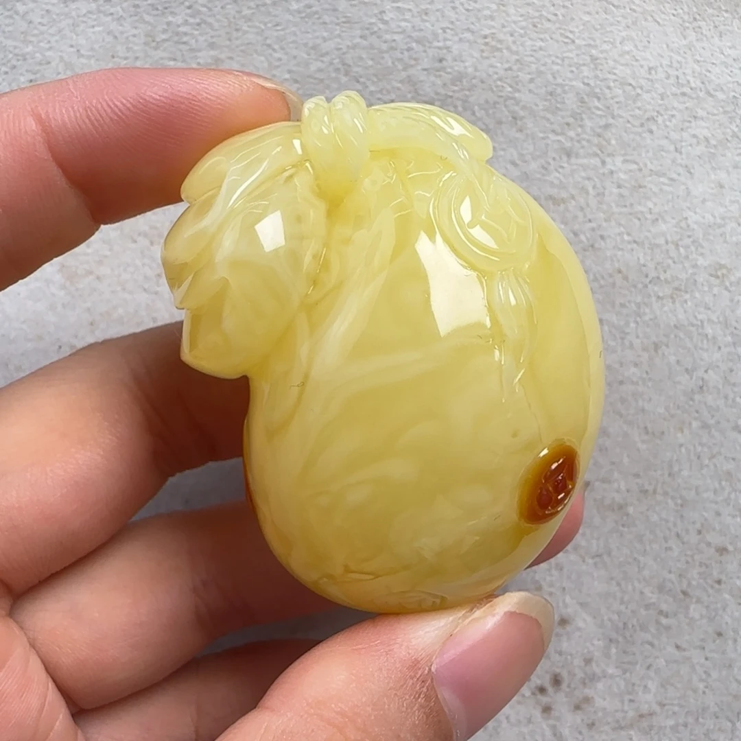 蜜蜡未镶嵌珠宝奇石