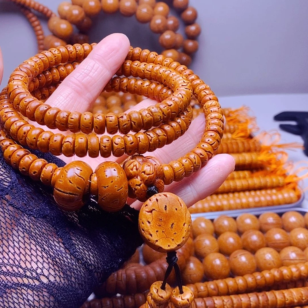 吊坠桃核4乘8核片脖挂微瑕100