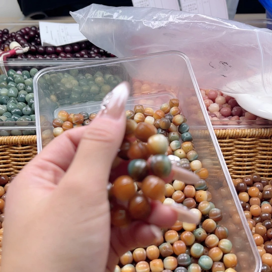 白玉菩提吊坠z11mm10颗。福利不售后