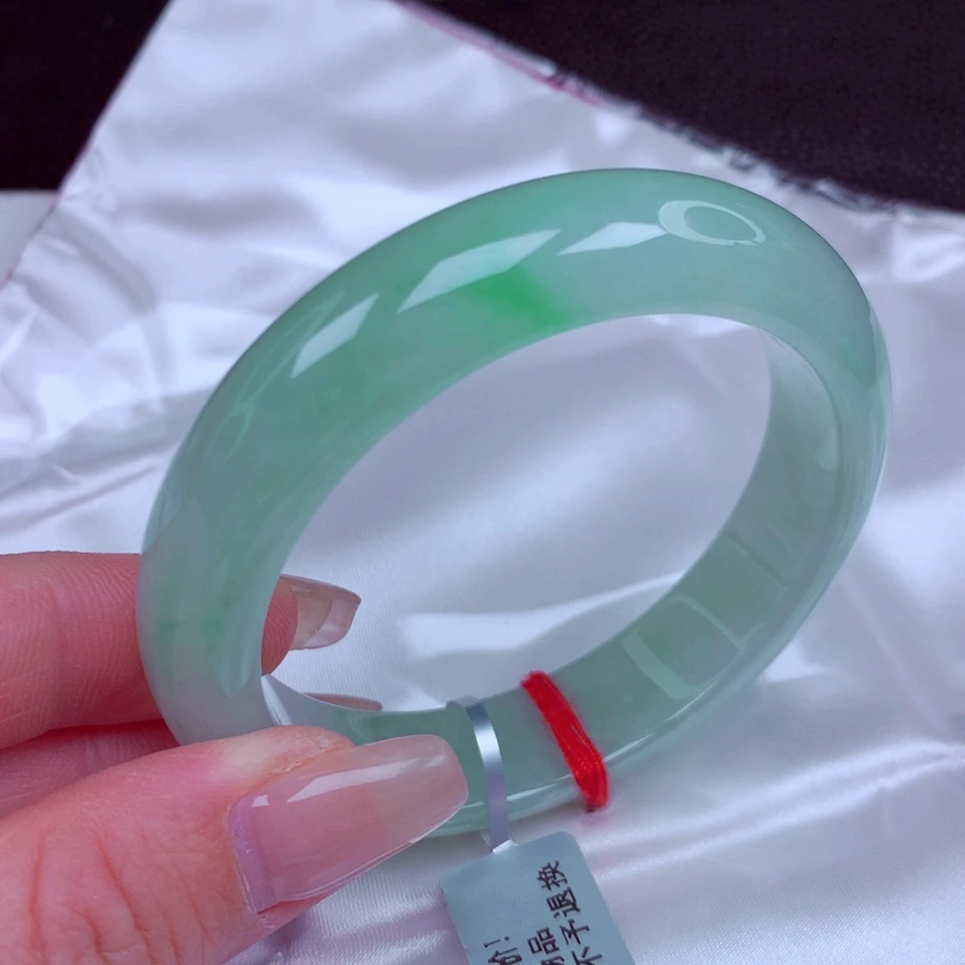 翡翠未镶嵌手镯手镯