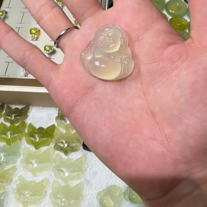 合金蛇纹石玉颈饰