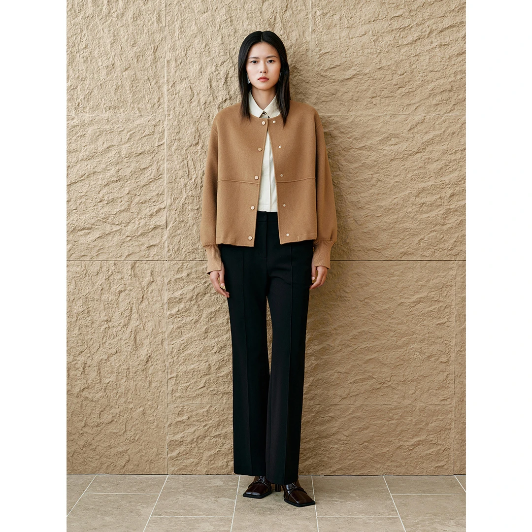 INSUN恩裳专选美拉德休闲圆领拼接感短外套9C65110050