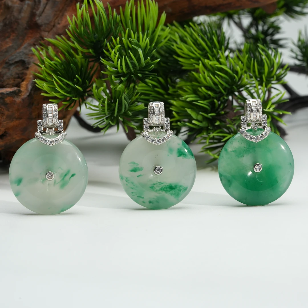 【小北好物】非洲翠吊坠约24*24mm【多样性发一件】QS34X26