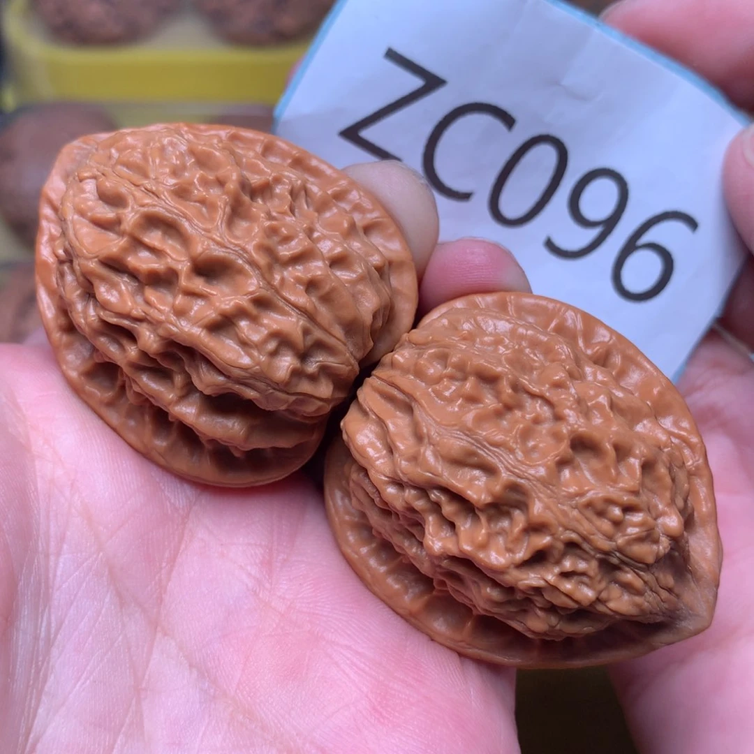 文玩核桃把件金牛37