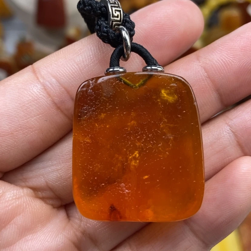 【闪购商品】琥珀颈饰未镶嵌