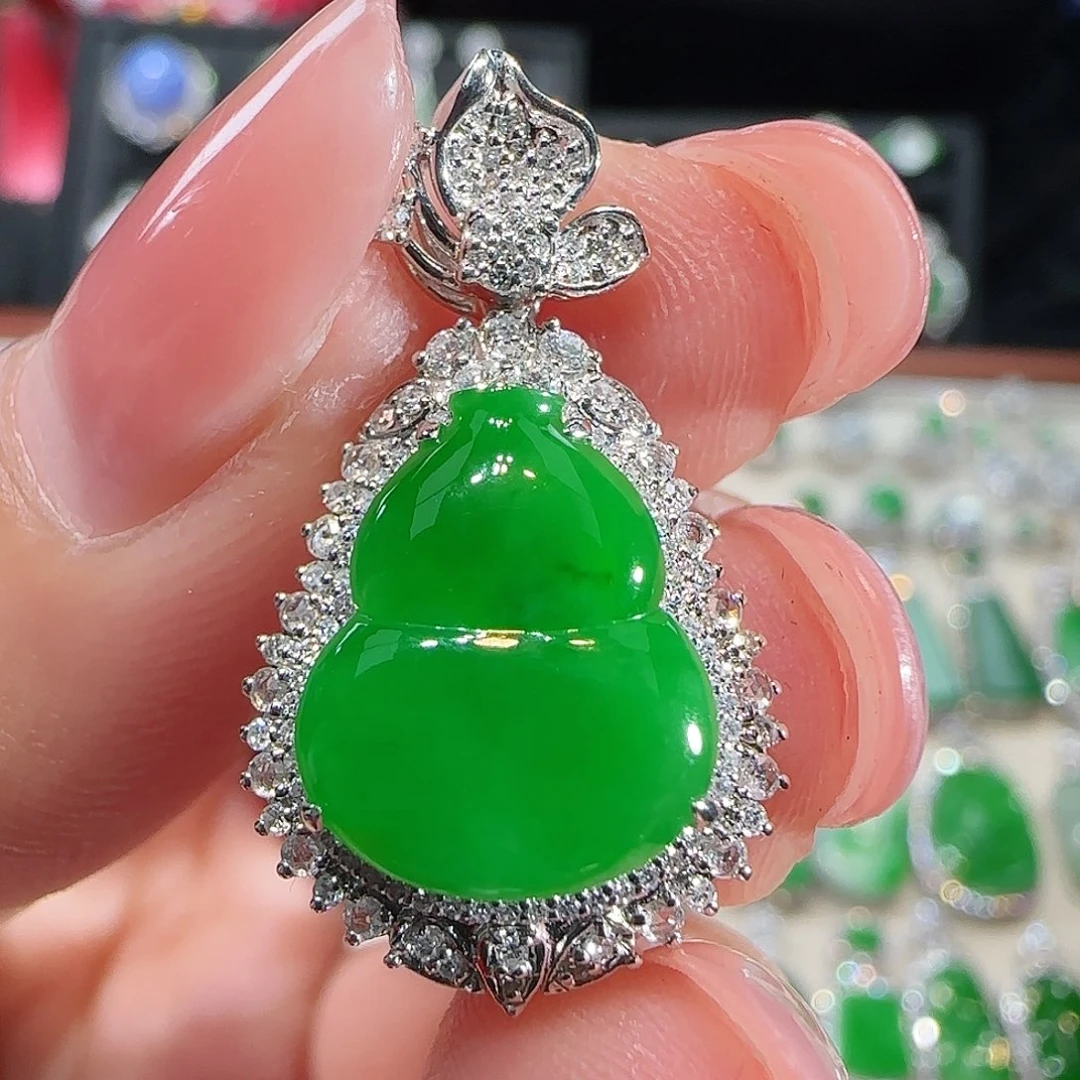 翡翠吊坠(不含链)18K金镶嵌波****u