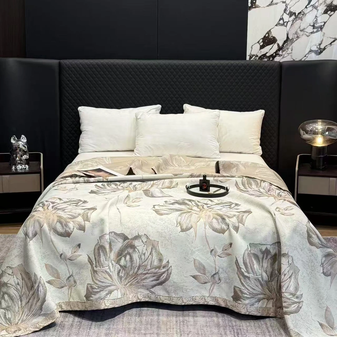 【新款  炽瓣熔金绿色】240*260蚕丝羊绒蛋白棉多功能铺盖毯