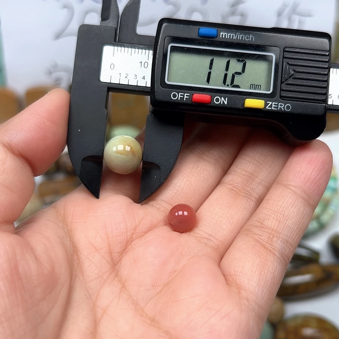 南红玛瑙未镶嵌珠宝奇石