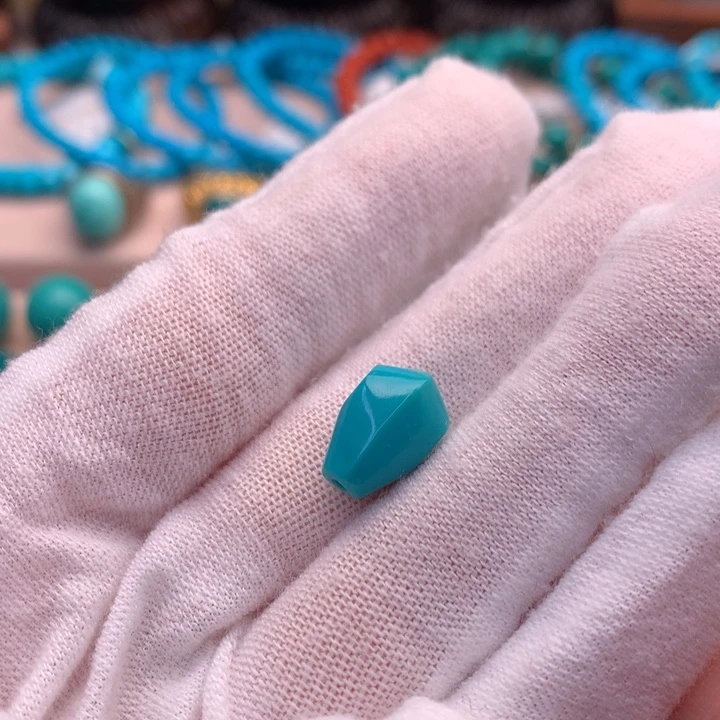 绿松石未镶嵌湖北天然原矿绿松石8.5