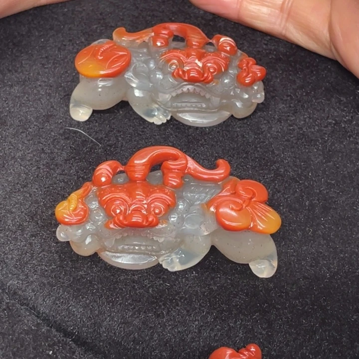 石英质玉（黄龙玉）挂件未镶嵌笑*嘻