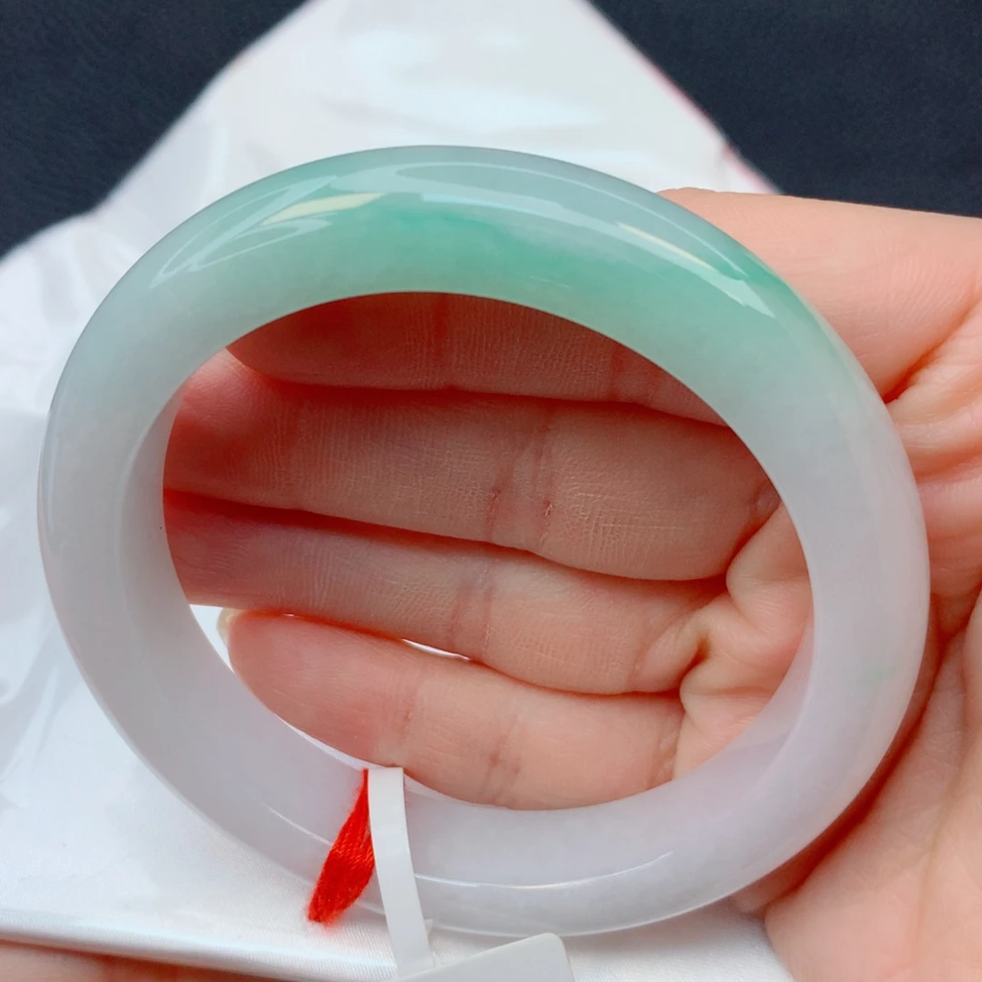 翡翠未镶嵌手镯54-55胶润半山水果阳绿