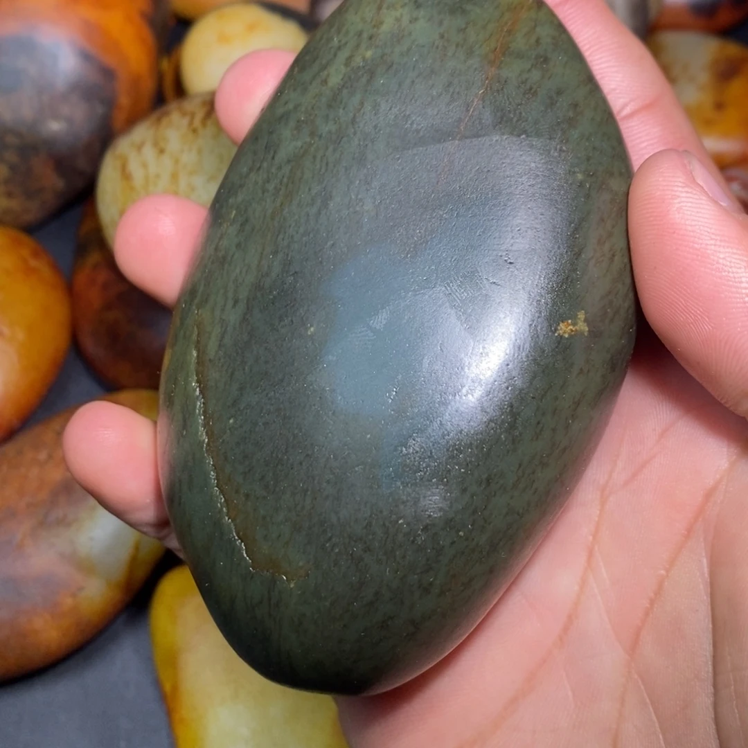 和田玉未镶嵌珠宝奇石