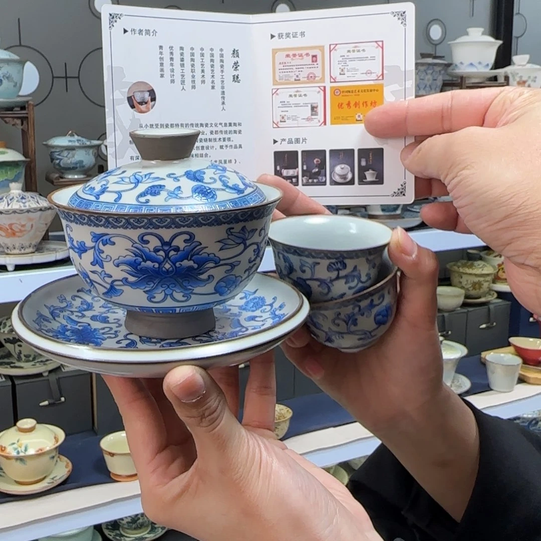 高温下的高温天气使人心情愉悦