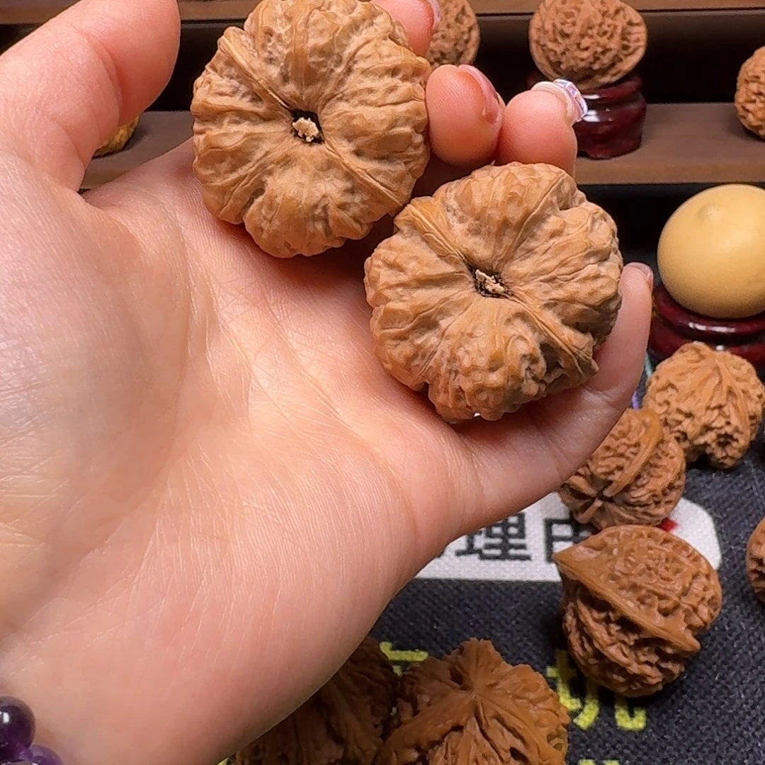 文玩核桃吊坠懒39蛙蛙