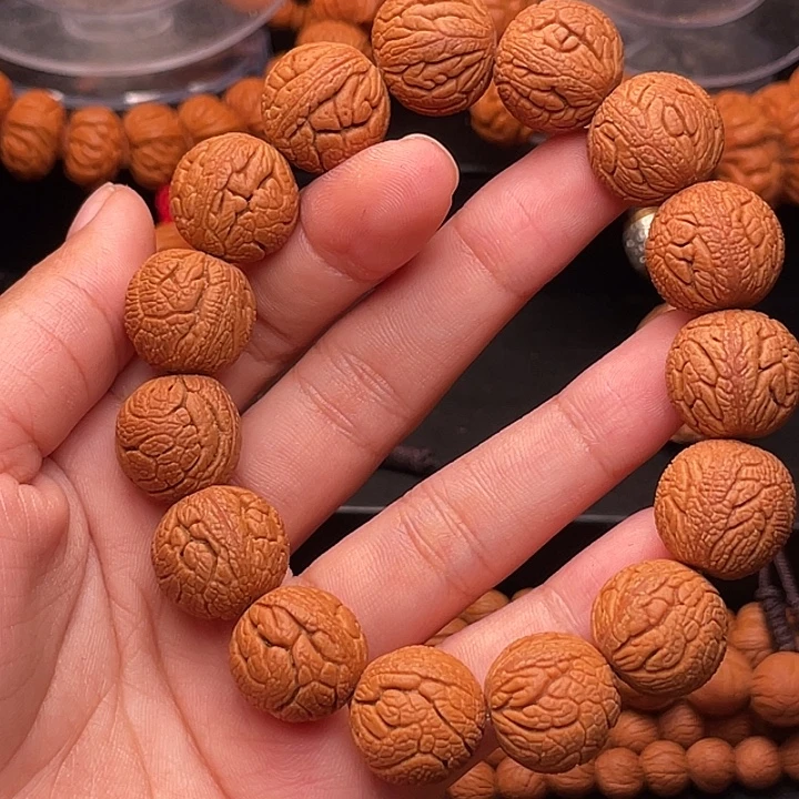 手串桃核金丝龙珠1.7