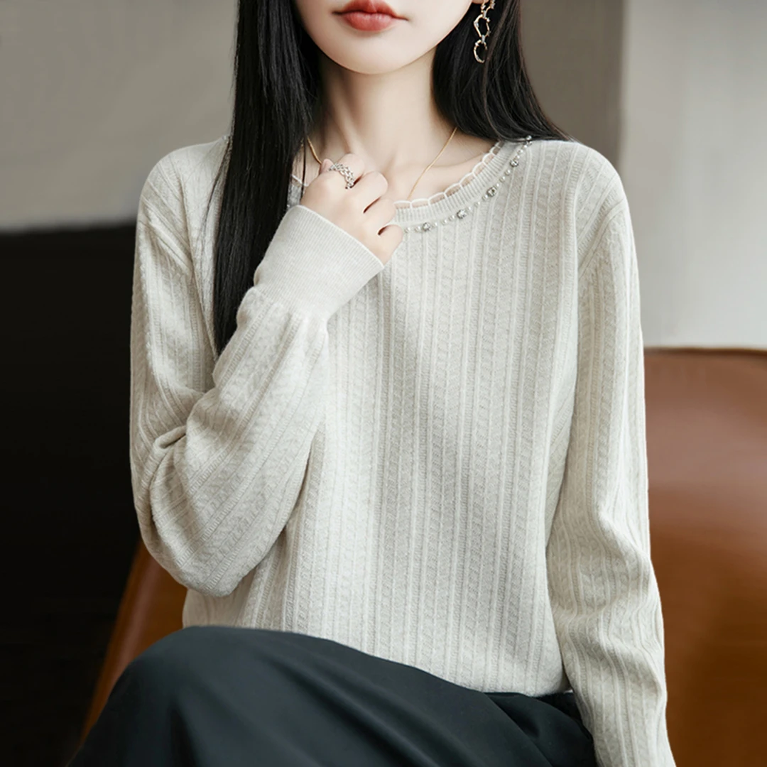 镶钻钉珠毛衣女秋冬轻奢气质蕾丝领上衣2025年新款薄款内搭打底衫