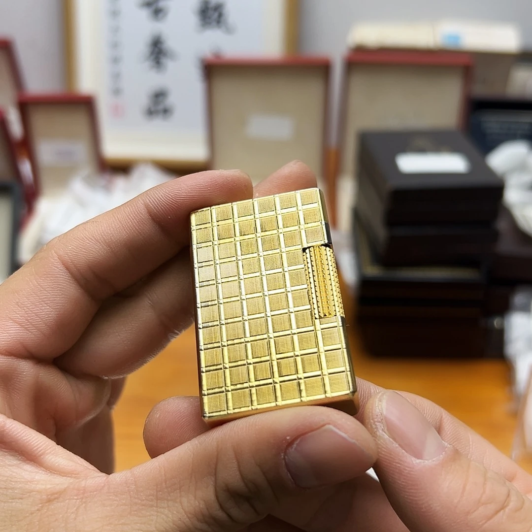 皇家城堡金色方格搓轮机