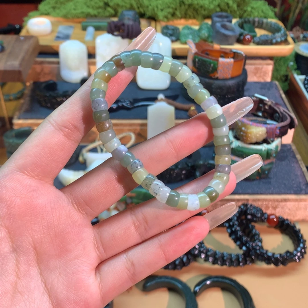 和田玉（糖玉）未镶嵌挂件