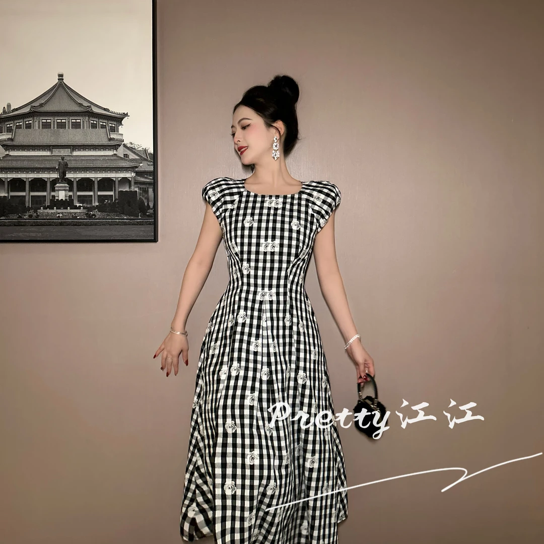 Pretty小众设计师品牌江江定制 气质时尚格子设计感·连衣裙9052