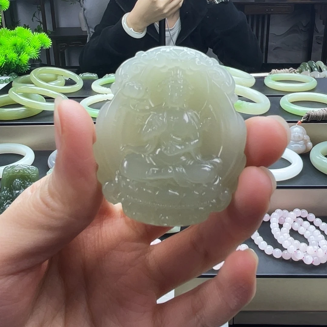 和田玉未镶嵌颈饰