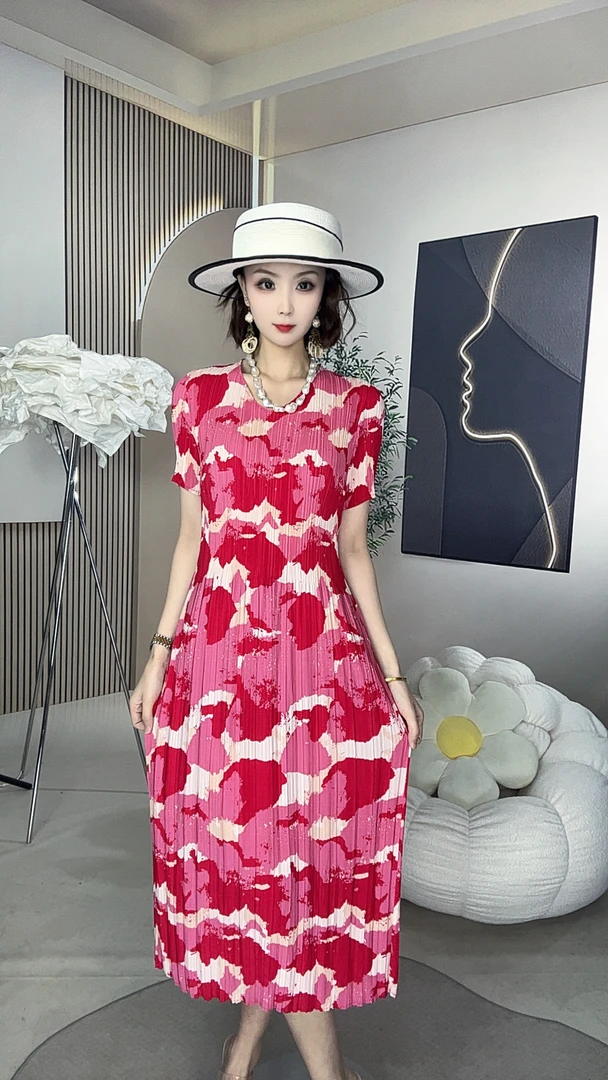 016号褶皱连衣裙时尚百搭夏季短袖女装减龄宽松显瘦妈妈装