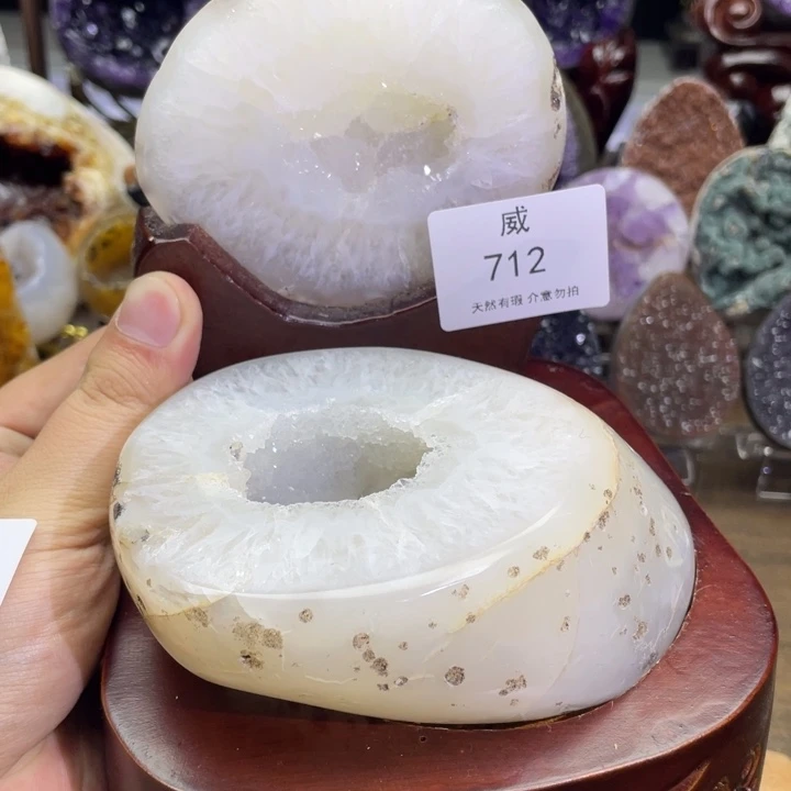 T***T水晶珠宝半成品未镶嵌