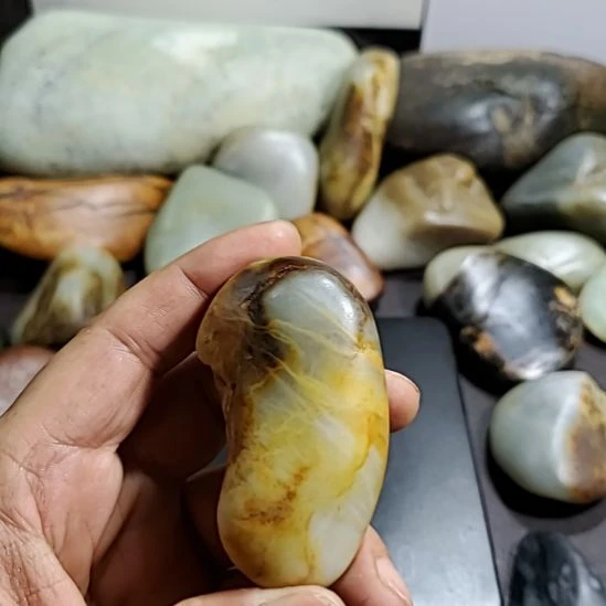 未镶嵌和田玉把件