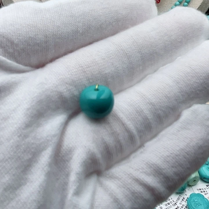 绿松石配饰未镶嵌啥**说