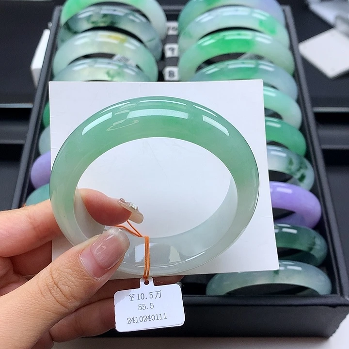 未镶嵌手镯翡翠55.5宽版轮胎半山水