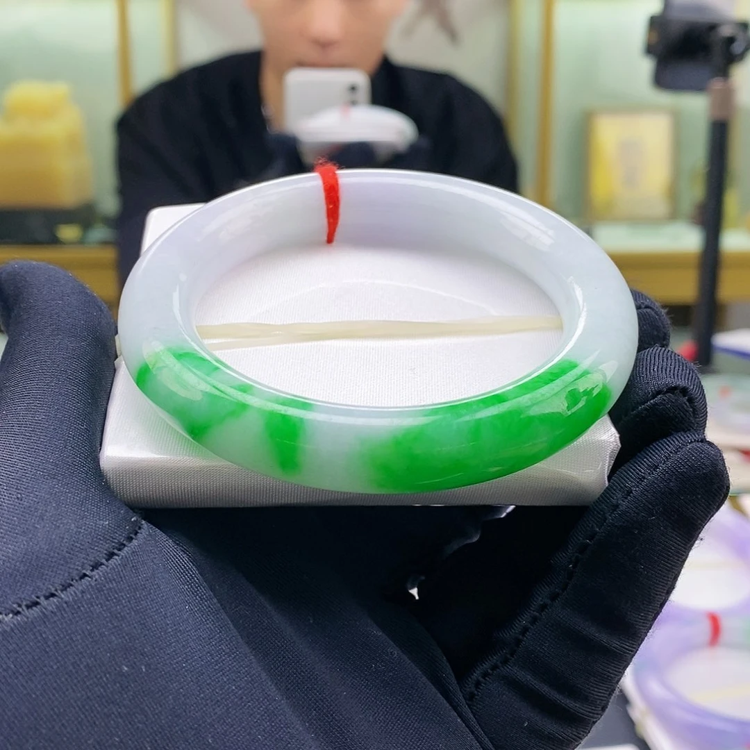 【闪购商品】未镶嵌手镯翡翠
